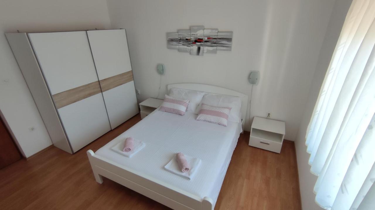 Apartment "Andrea" Σπλιτ Εξωτερικό φωτογραφία