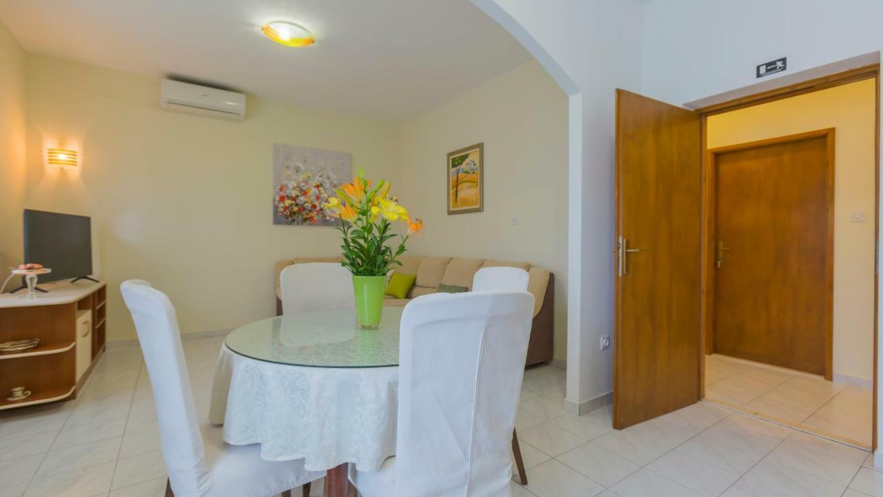 Apartment "Andrea" Σπλιτ Εξωτερικό φωτογραφία
