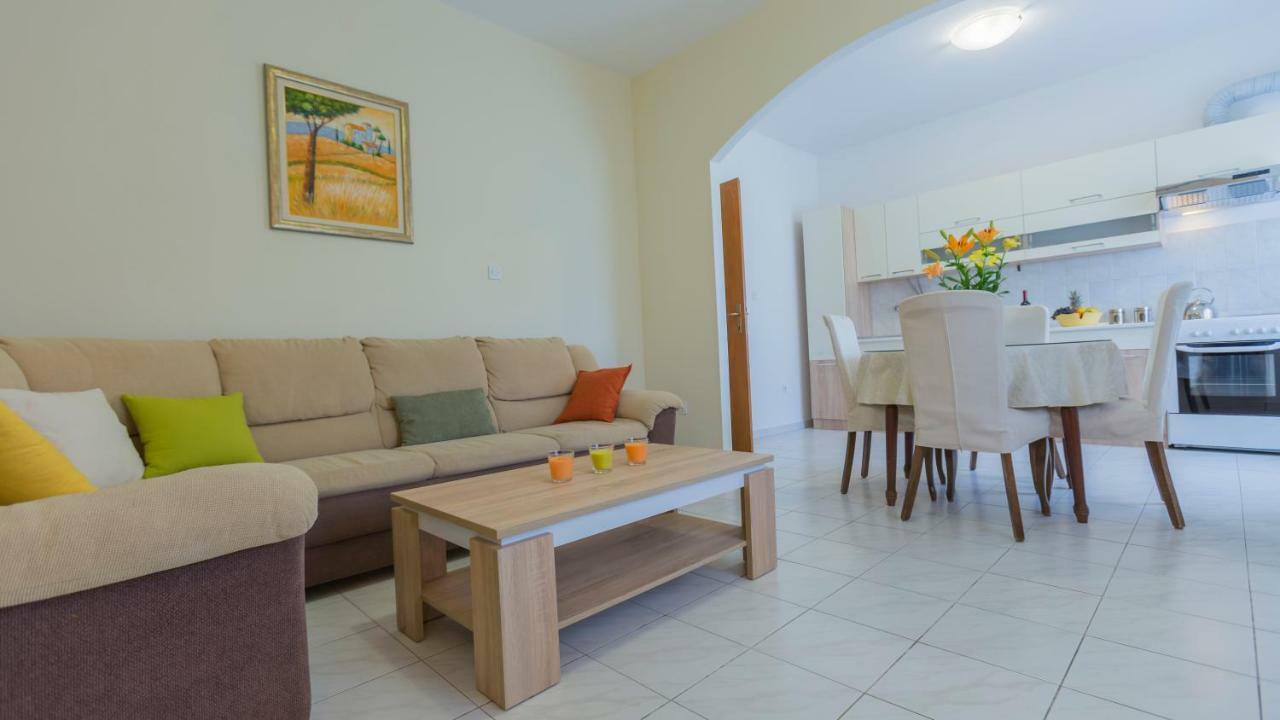 Apartment "Andrea" Σπλιτ Εξωτερικό φωτογραφία